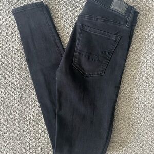 Women’s Black Skinny Jeans